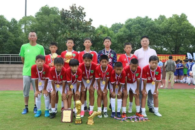 35岁格列兹曼告别马竞！17年无西甲无欧冠，却没人敢否定他的伟大